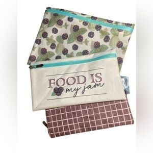 Krumbs Kitchen Farmhouse Fresh Zips Reusable Storage Bags(Pack of 3) Never Used‍